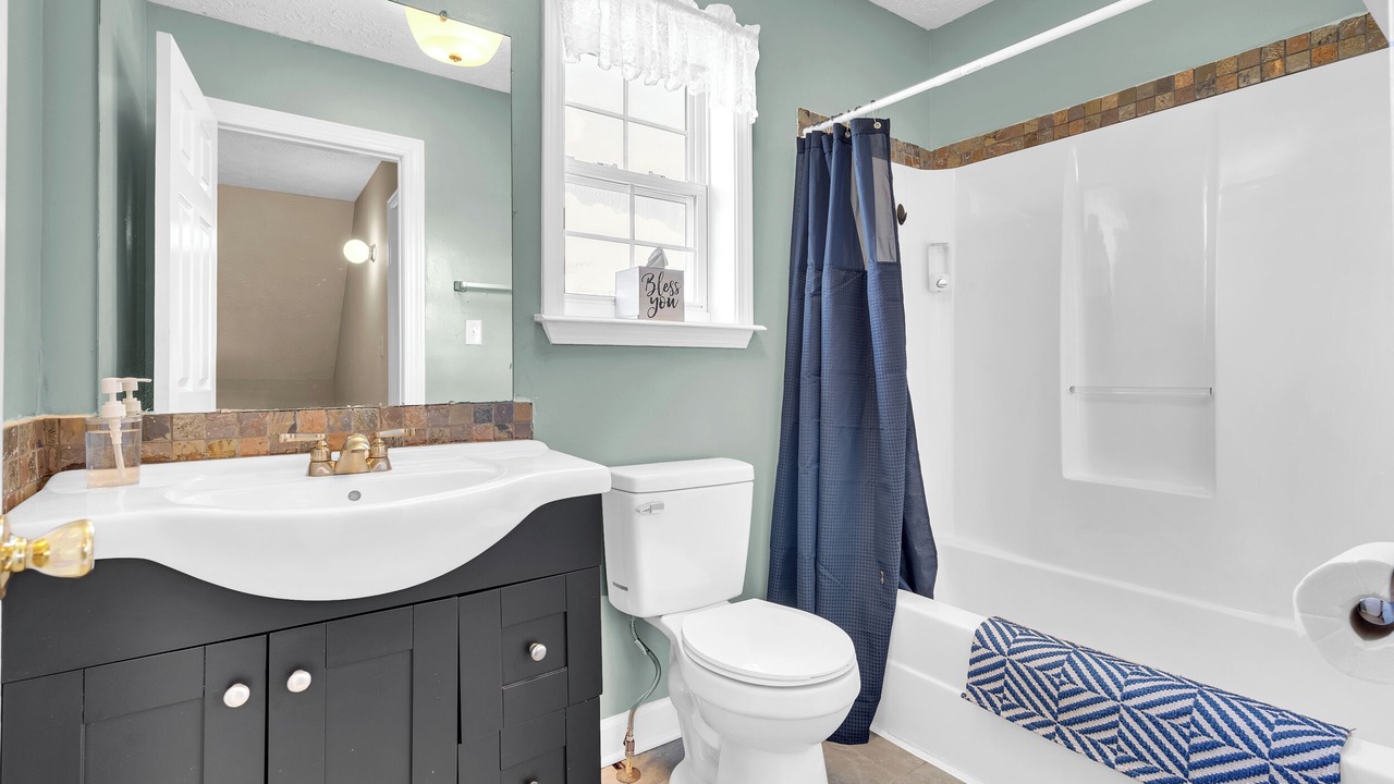 Photo of Bathroom in Oak Grove