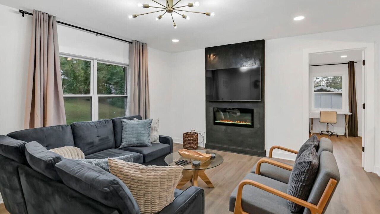 Photo of Livingroom in Earlewood