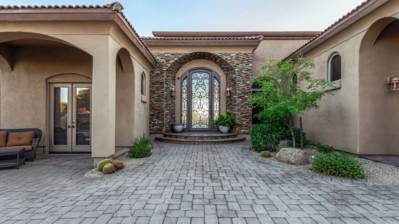 Photo of Patio Balcony in Mirabel Village