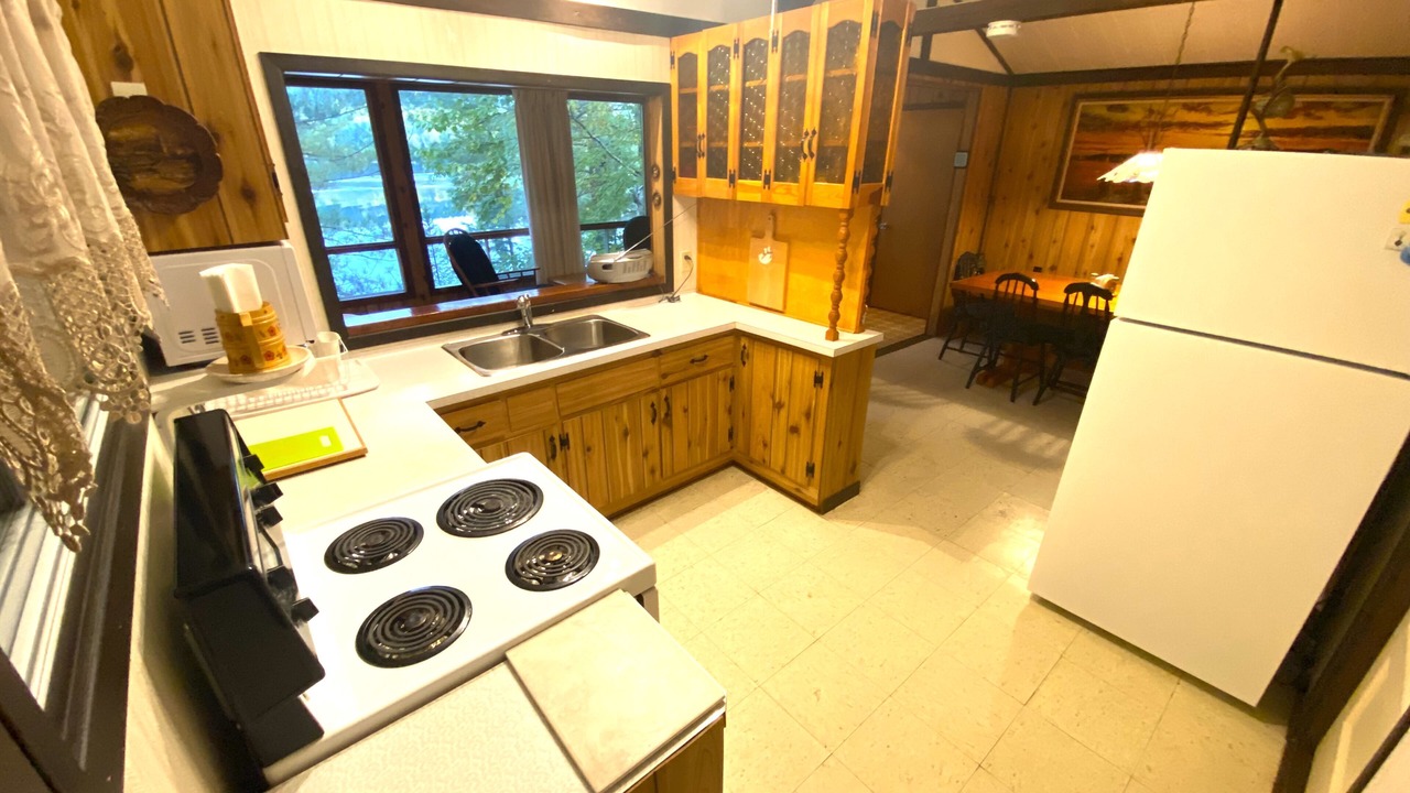Photo of Kitchen in Lac-Saint-Paul