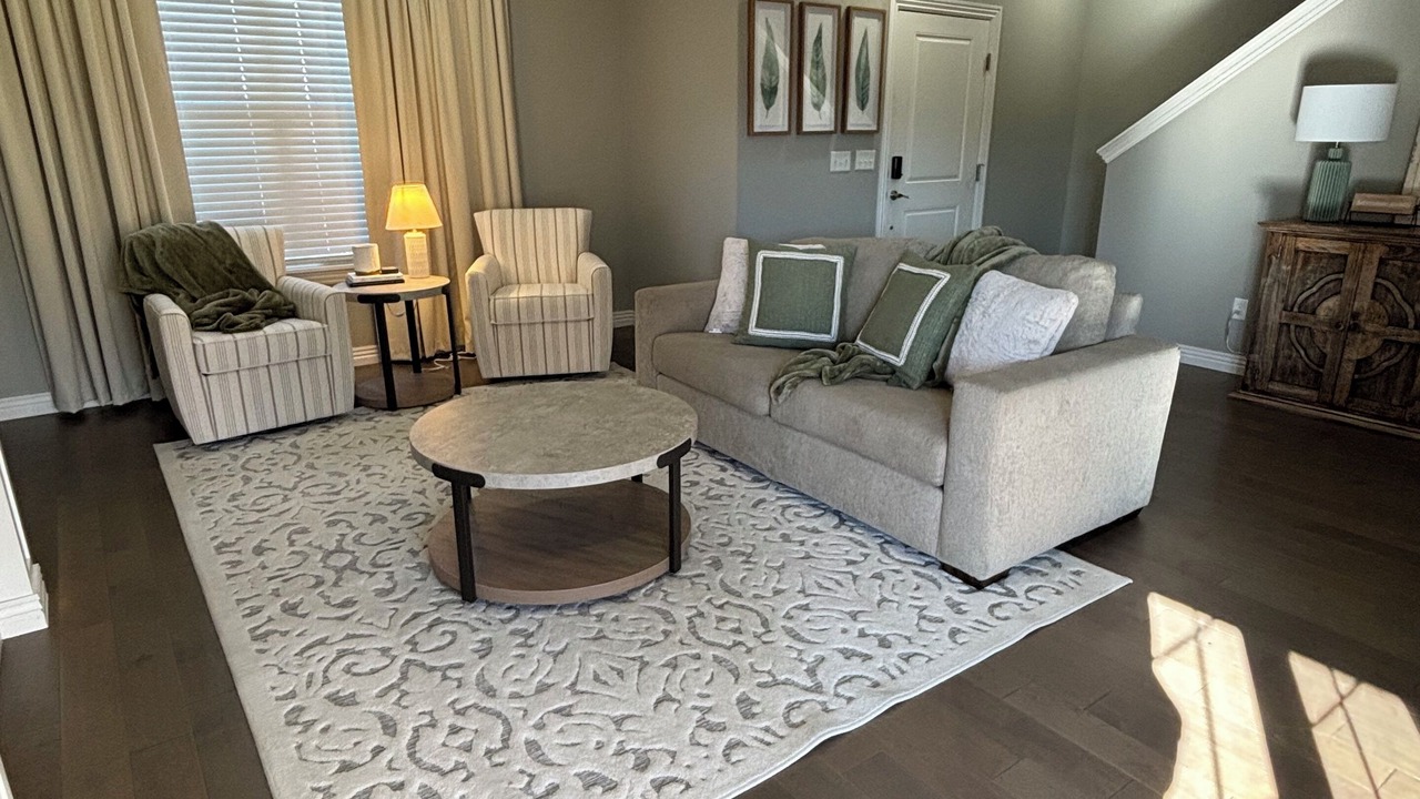 Photo of Livingroom in Lowell