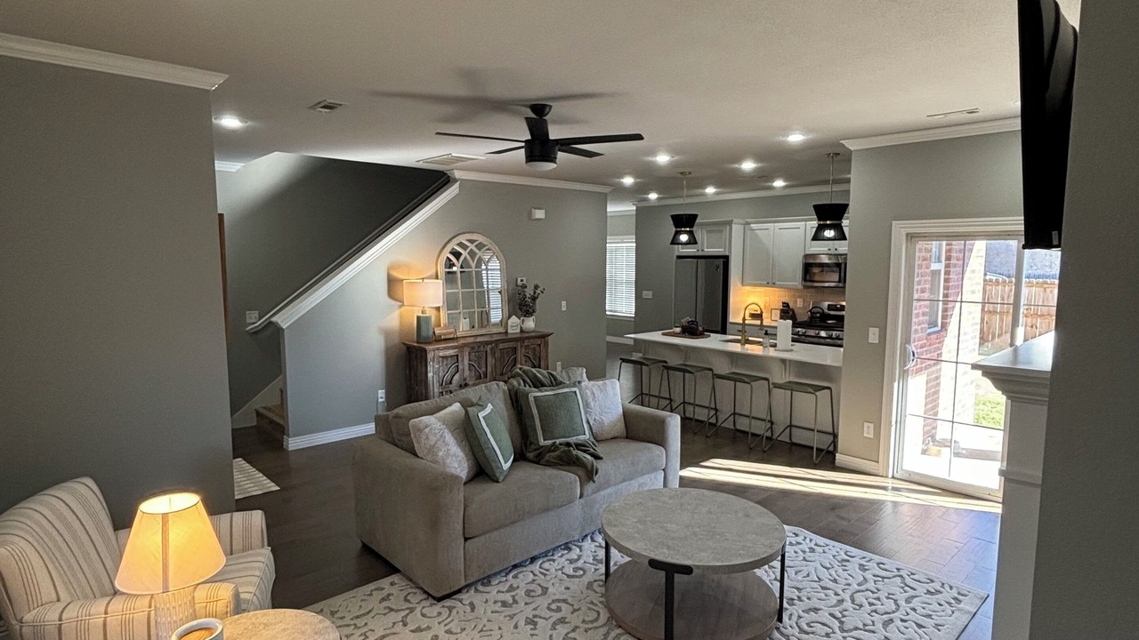 Photo of Livingroom in Lowell