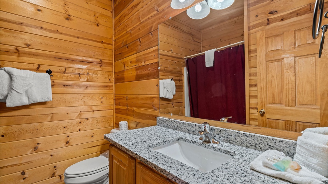 Photo of Bathroom in Pigeon Forge