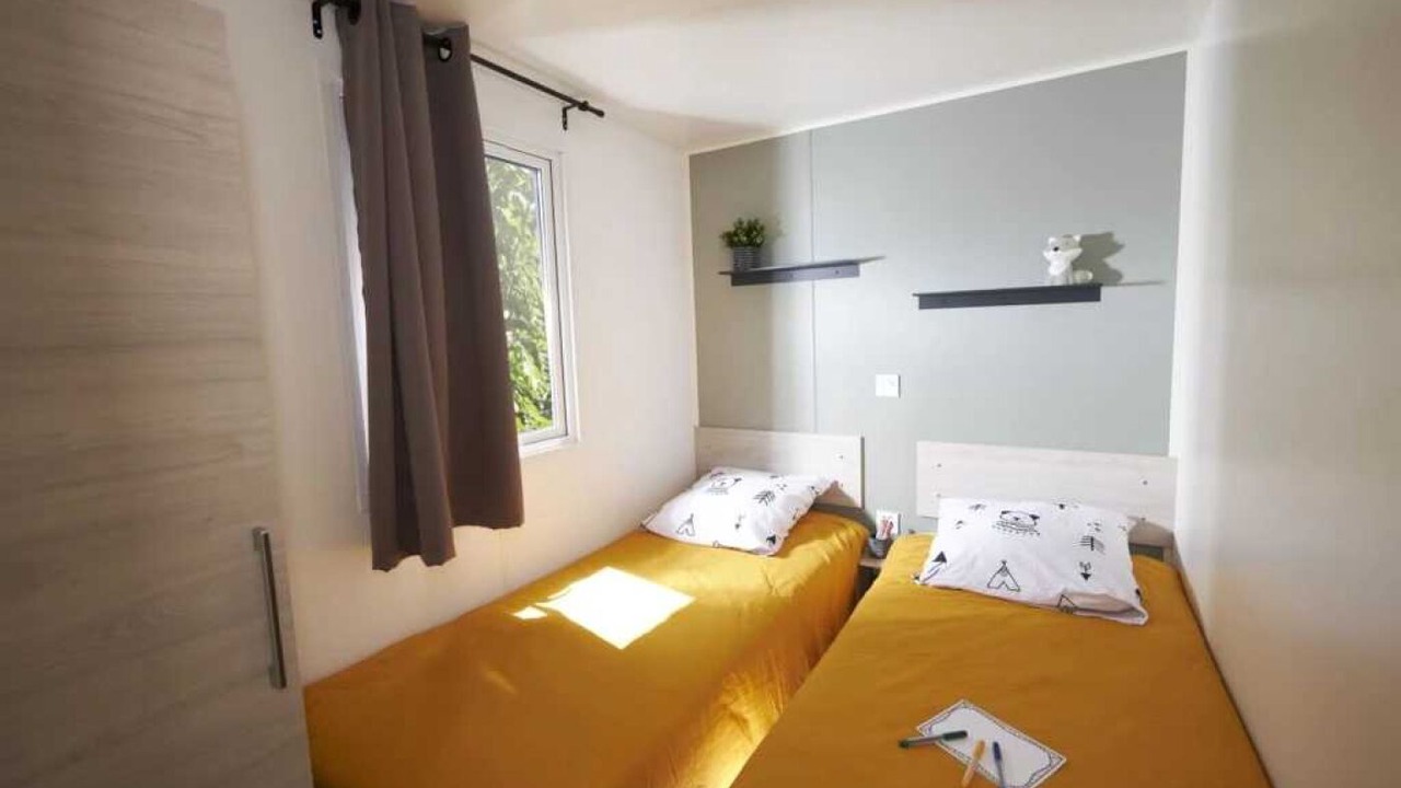 Photo of Bedroom in Chalons-en-Champagne