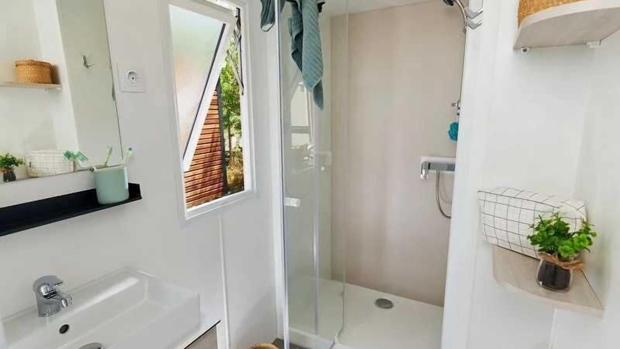 Photo of Bathroom in Chalons-en-Champagne