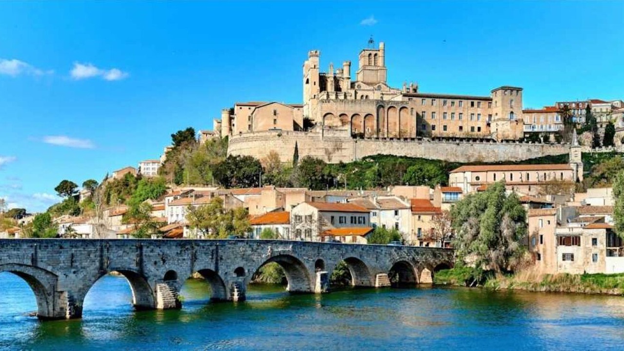 Photo of Others in Litteau