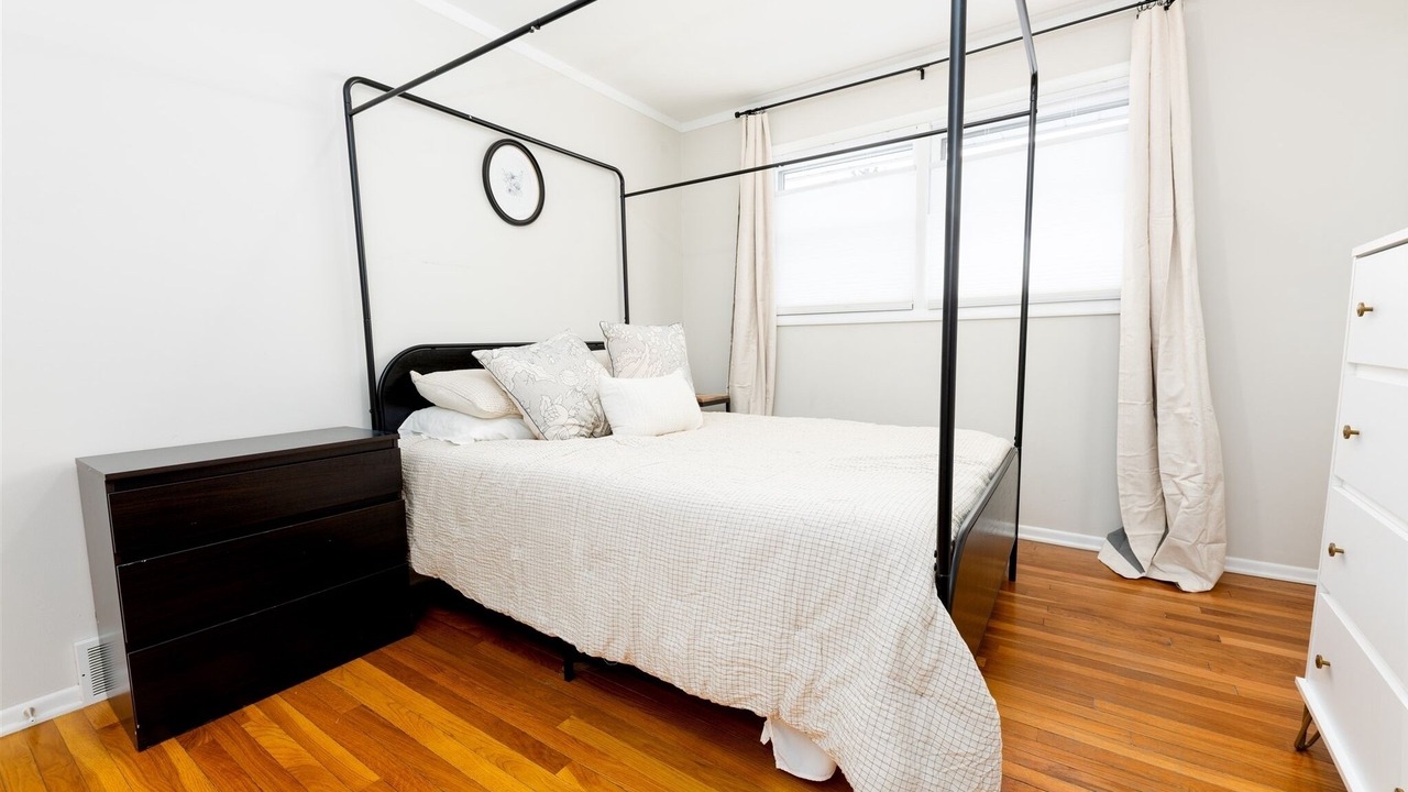 Photo of Bedroom in Wheaton