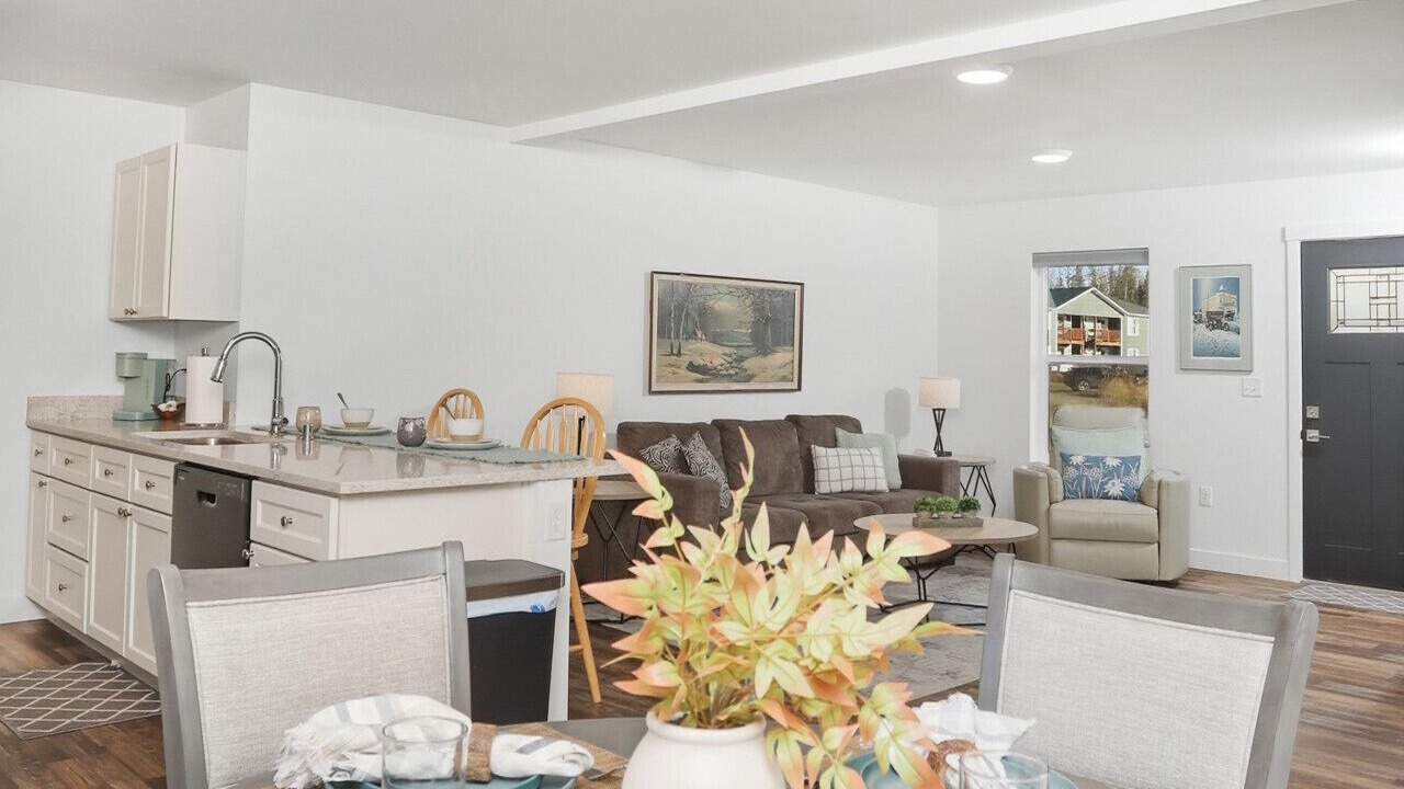 Photo of Livingroom in Meadow Lakes