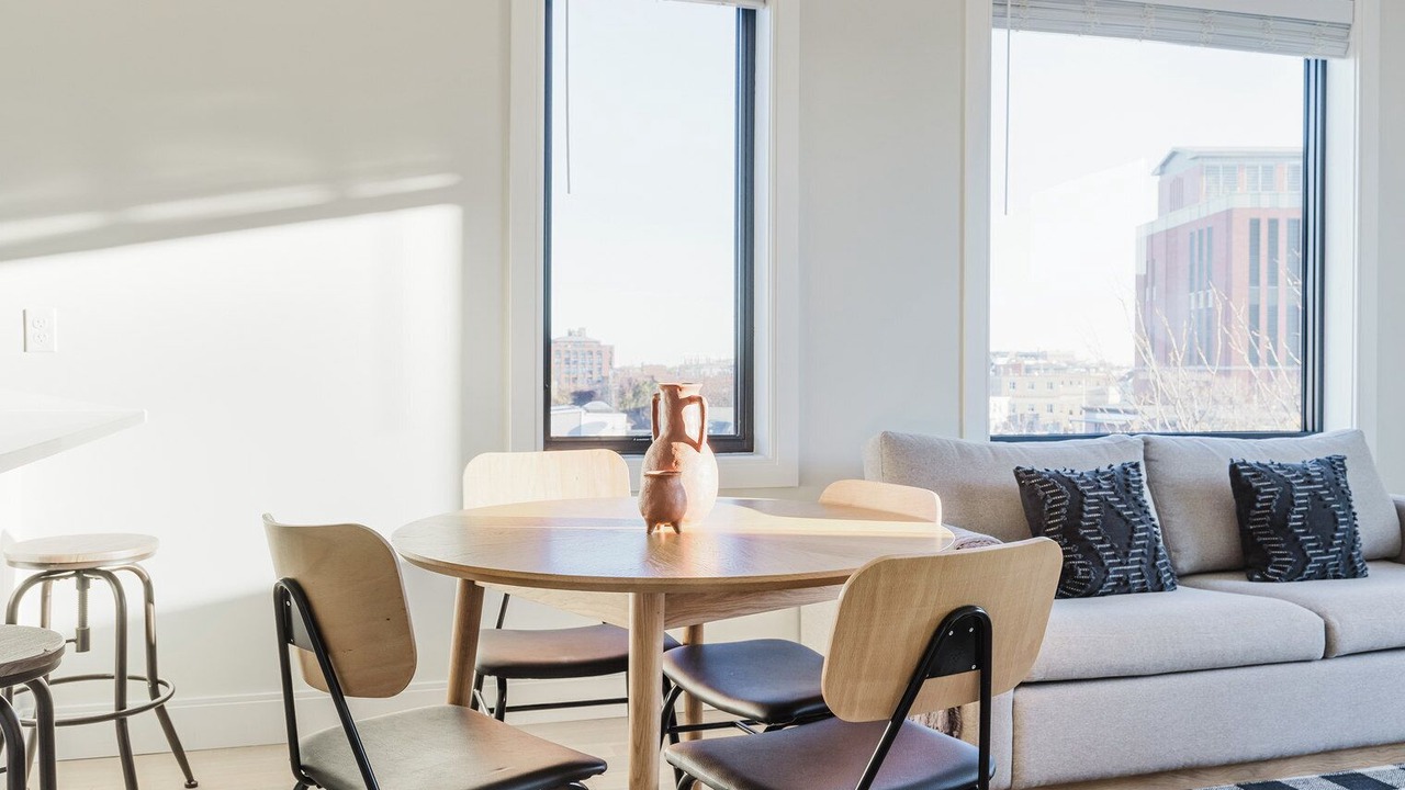 Photo of Others in Central-Maverick Square - Paris Street