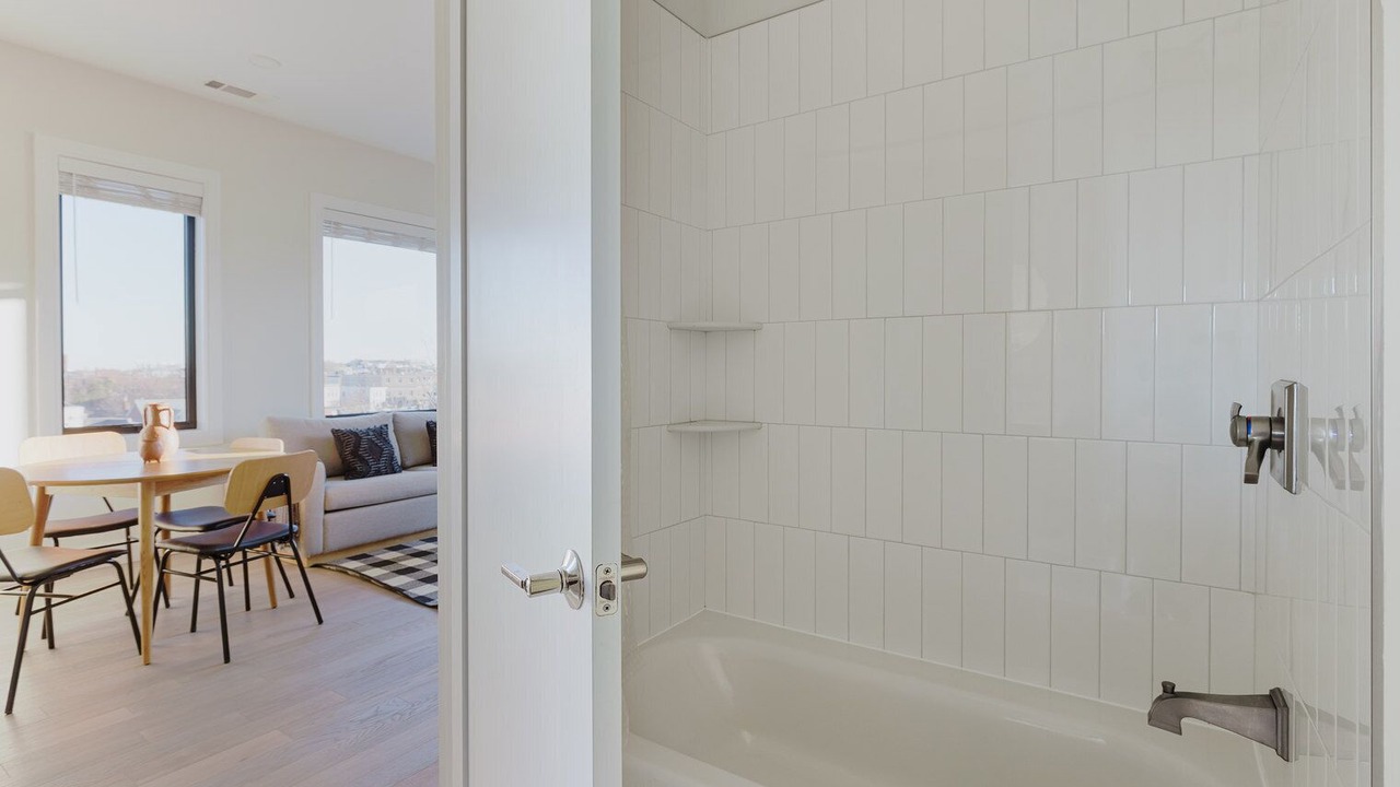 Photo of Others in Central-Maverick Square - Paris Street