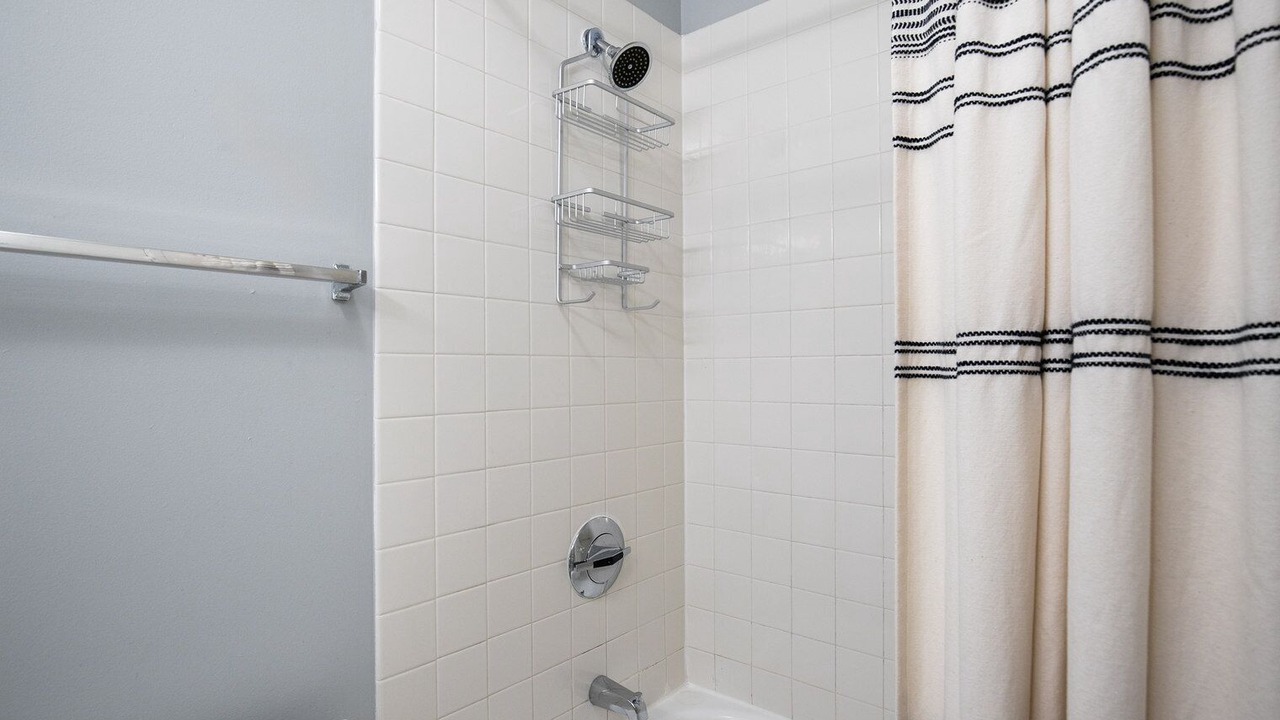Photo of Bathroom in Streeterville