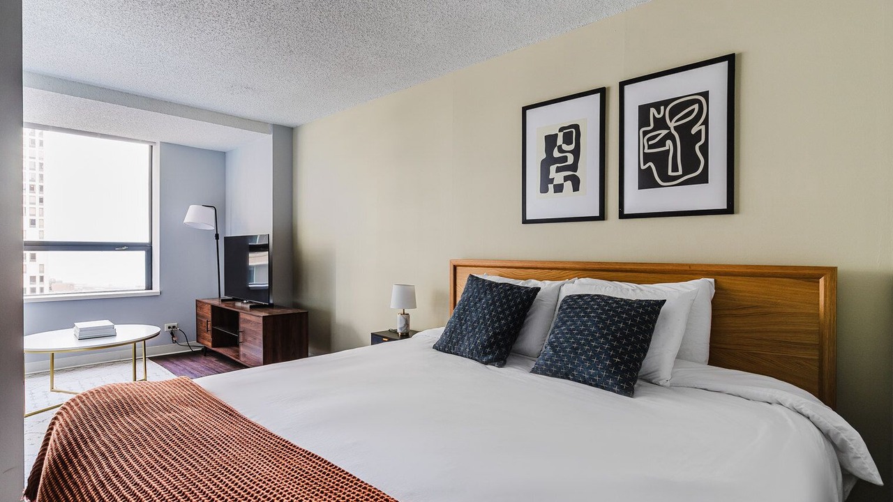 Photo of Bedroom in Streeterville