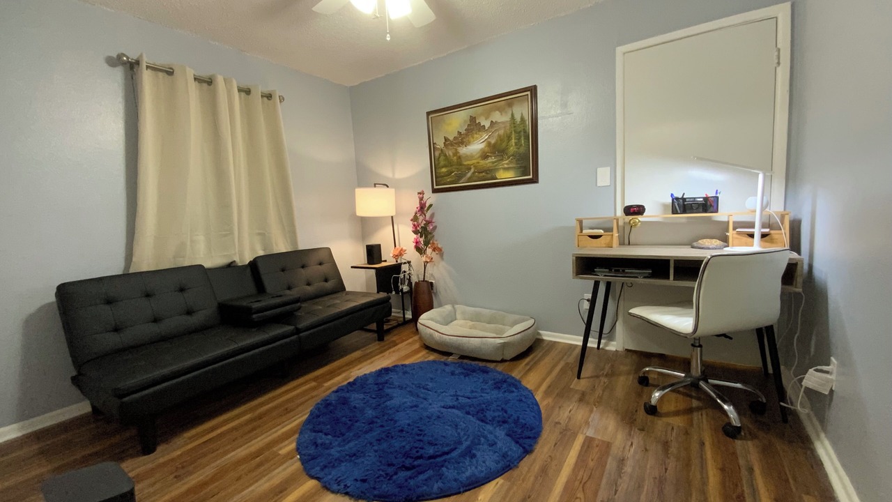 Photo of Livingroom in Midwest City