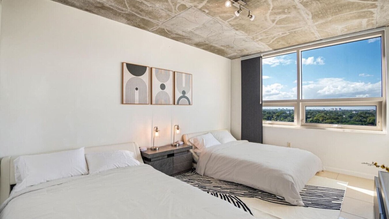 Photo of Bedroom in Midtown