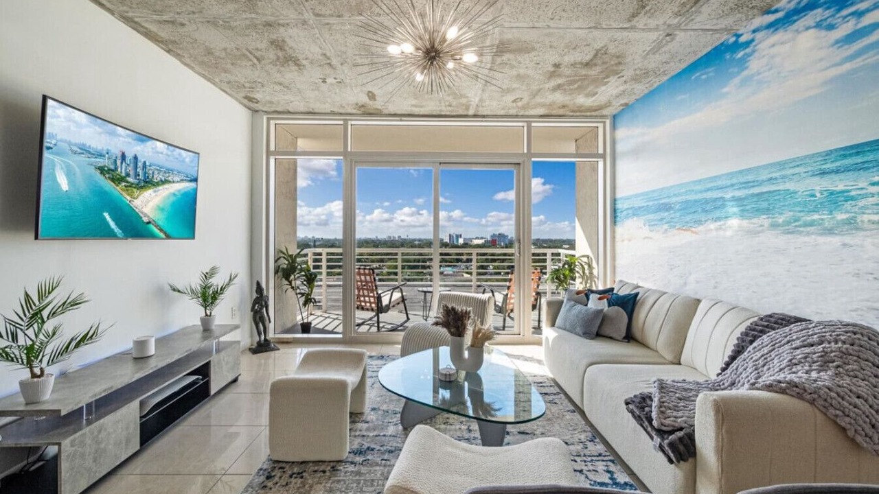Photo of Livingroom in Midtown