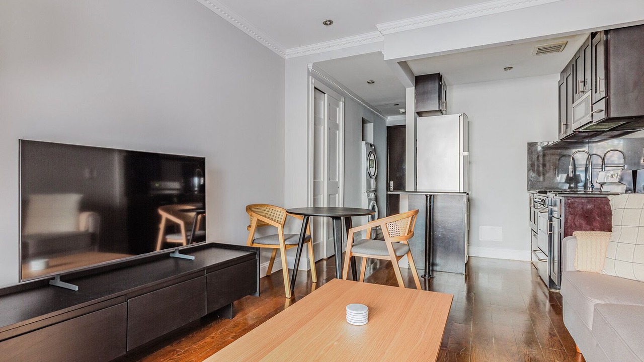 Photo of Livingroom in Rose Hill