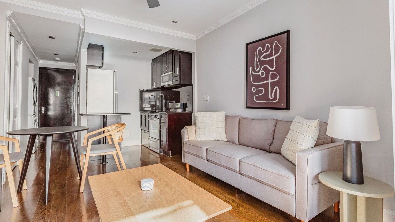 Photo of Livingroom in Rose Hill