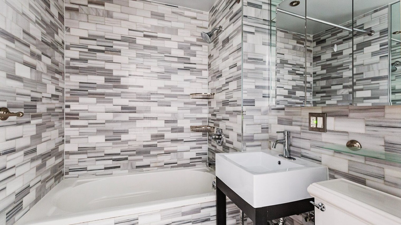 Photo of Bathroom in Rose Hill