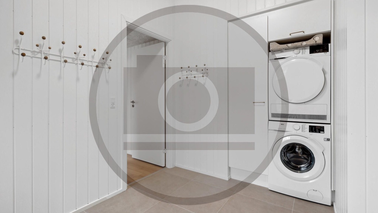 Photo of Others in Mommark Strand