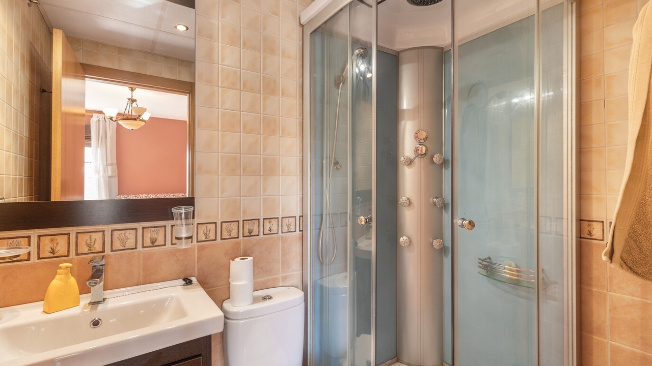 Photo of Bathroom in Maluenda