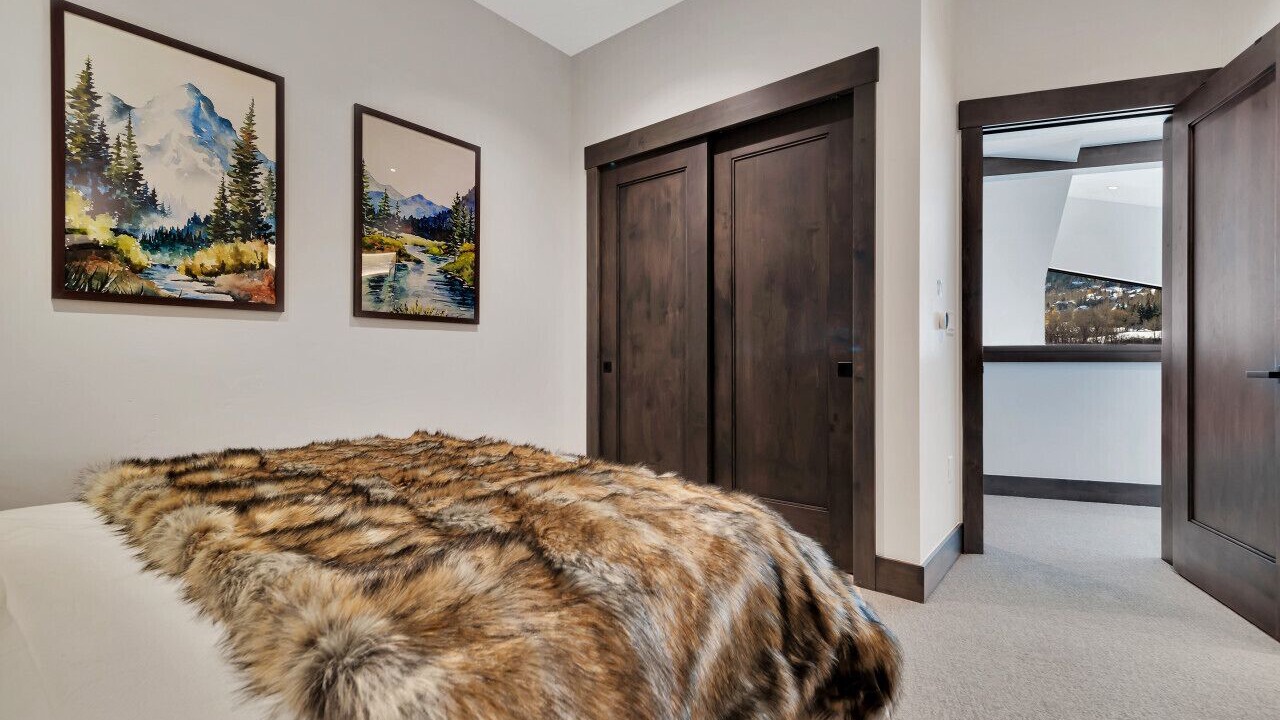 Photo of Bedroom in Avon