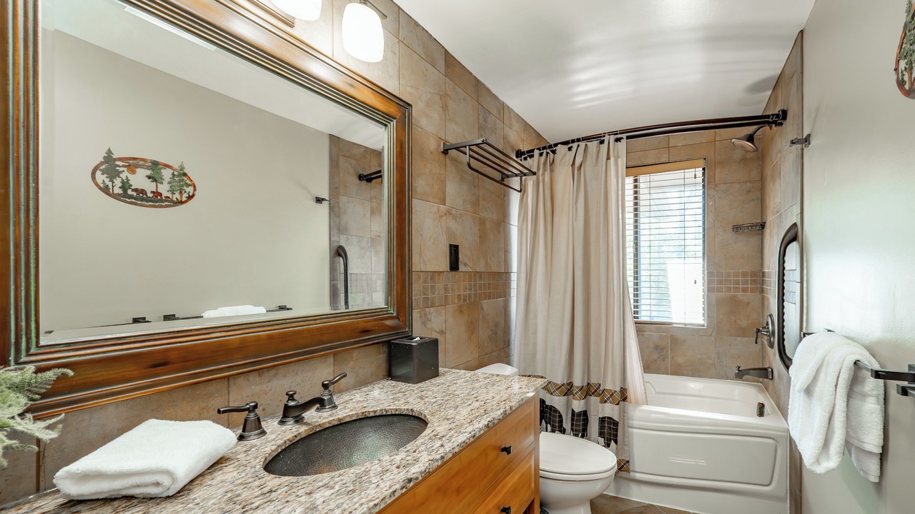 Photo of Bathroom in Sky Valley