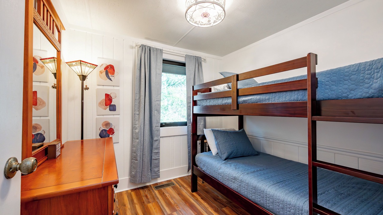 Photo of Bedroom in Sky Valley