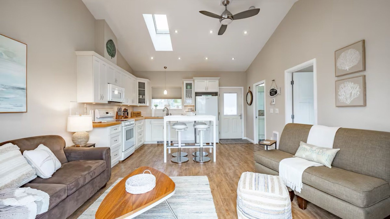Photo of Livingroom in Birch Bay