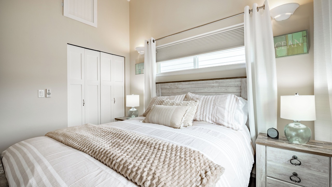 Photo of Bedroom in Birch Bay