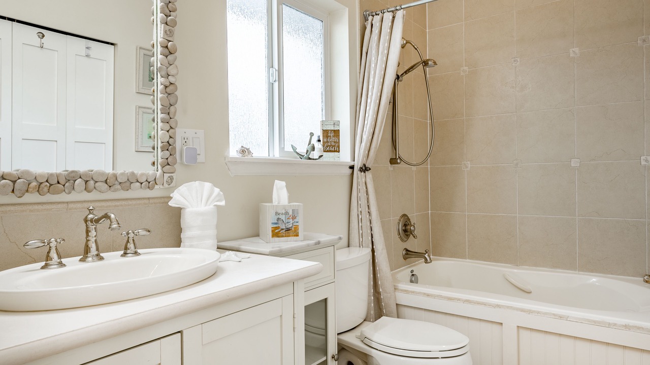 Photo of Bathroom in Birch Bay