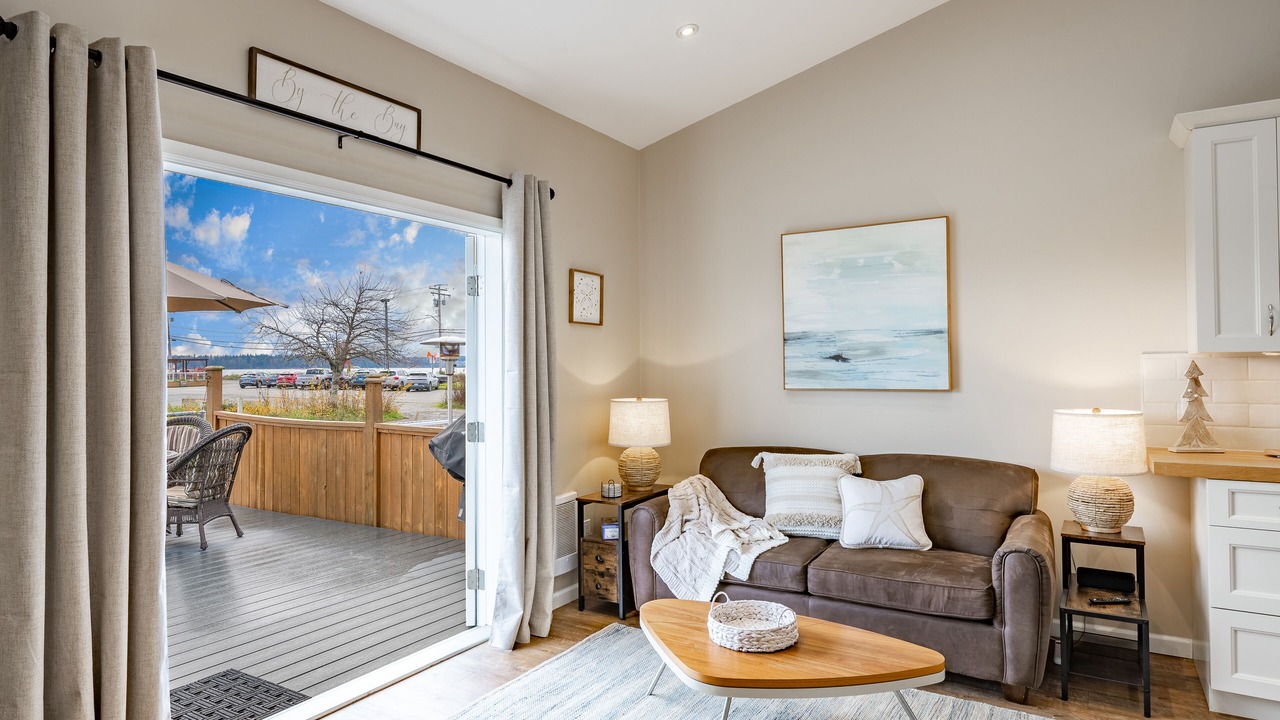 Photo of Livingroom in Birch Bay