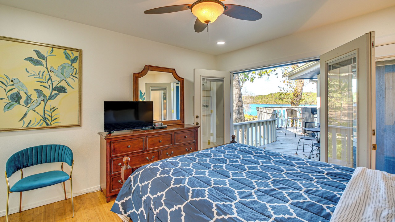 Photo of Bedroom in Mid America