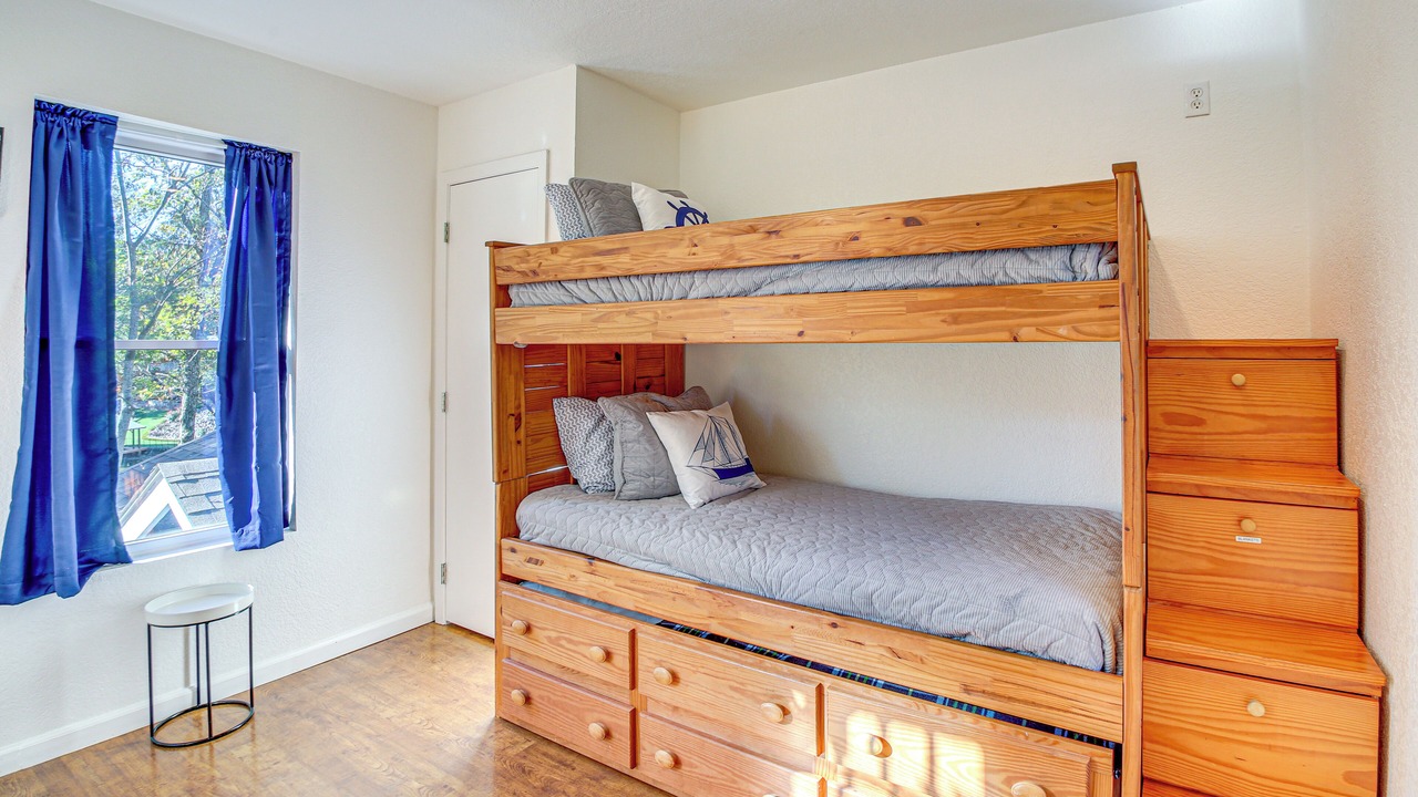 Photo of Bedroom in Mid America