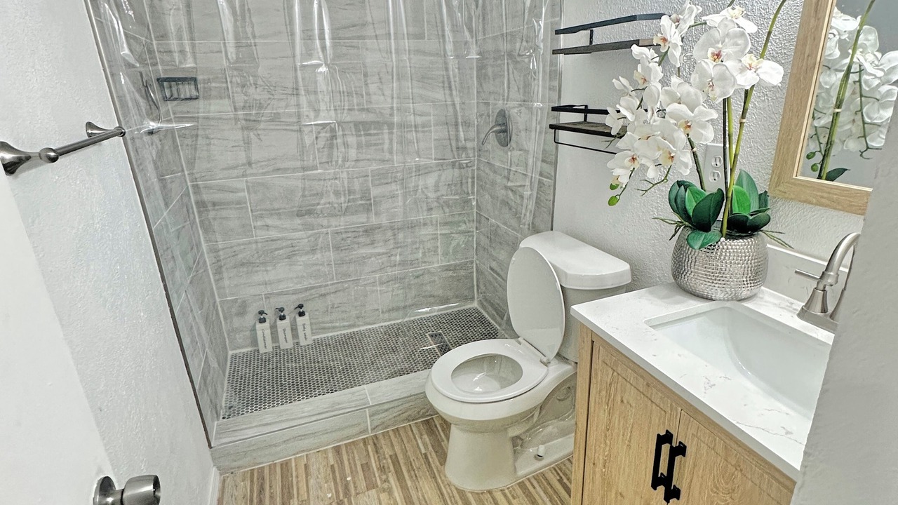 Photo of Bathroom in The Colony