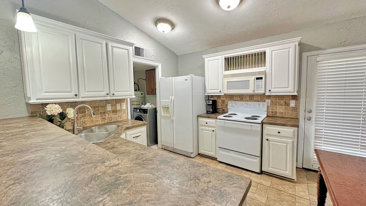 Photo of Kitchen in The Colony
