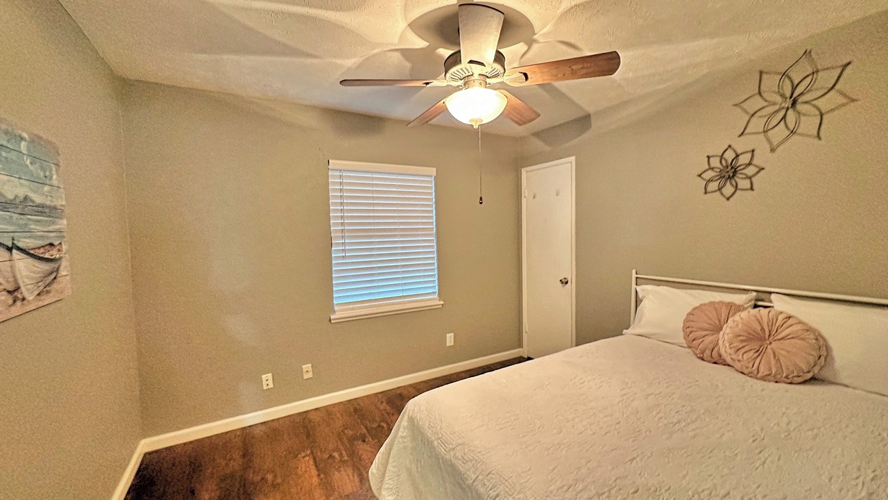 Photo of Bedroom in The Colony