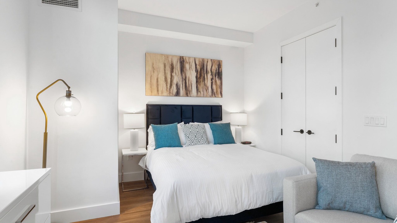 Photo of Bedroom in Bath Beach