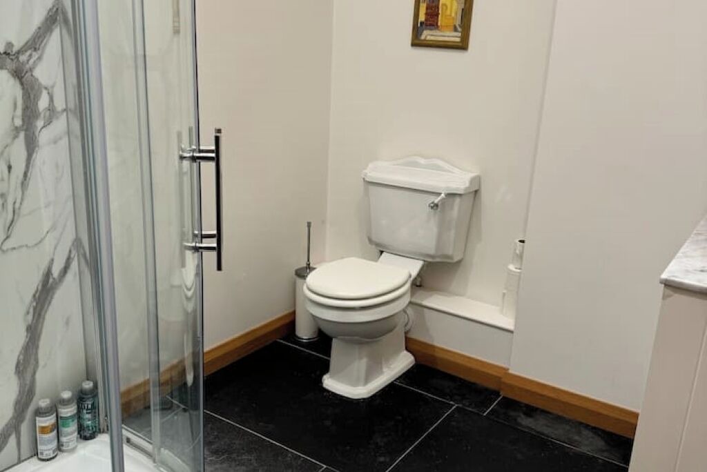 Photo of Bathroom in West Knoyle