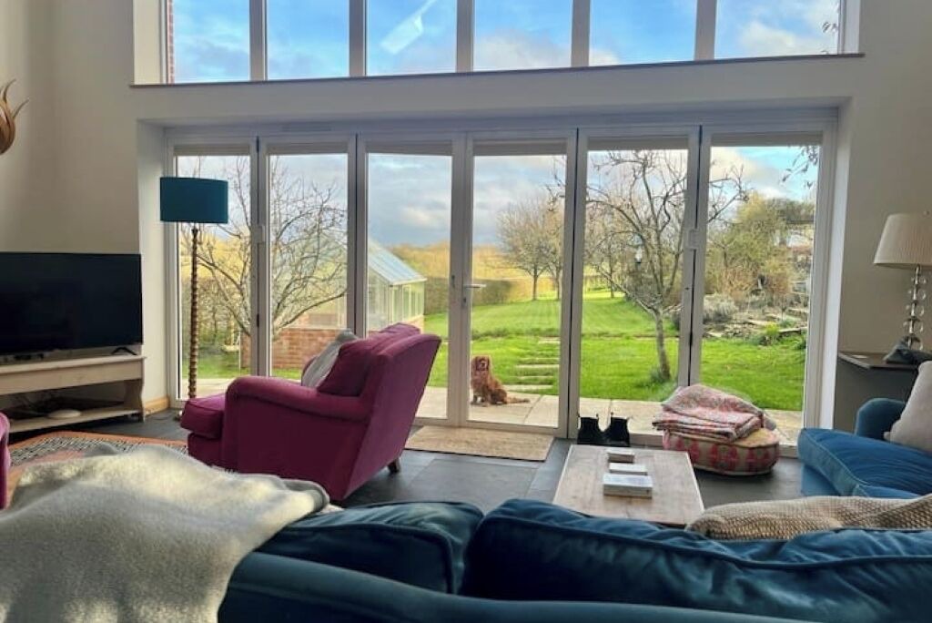 Photo of Livingroom in West Knoyle