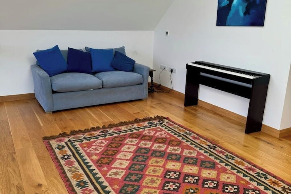 Photo of Livingroom in West Knoyle