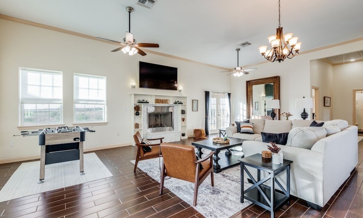 Photo of Livingroom in Weston