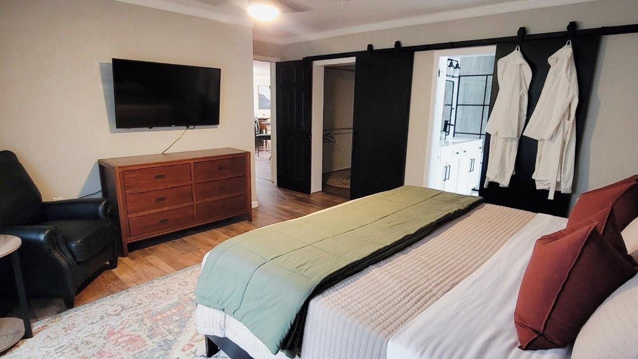 Photo of Bedroom in Brownwood