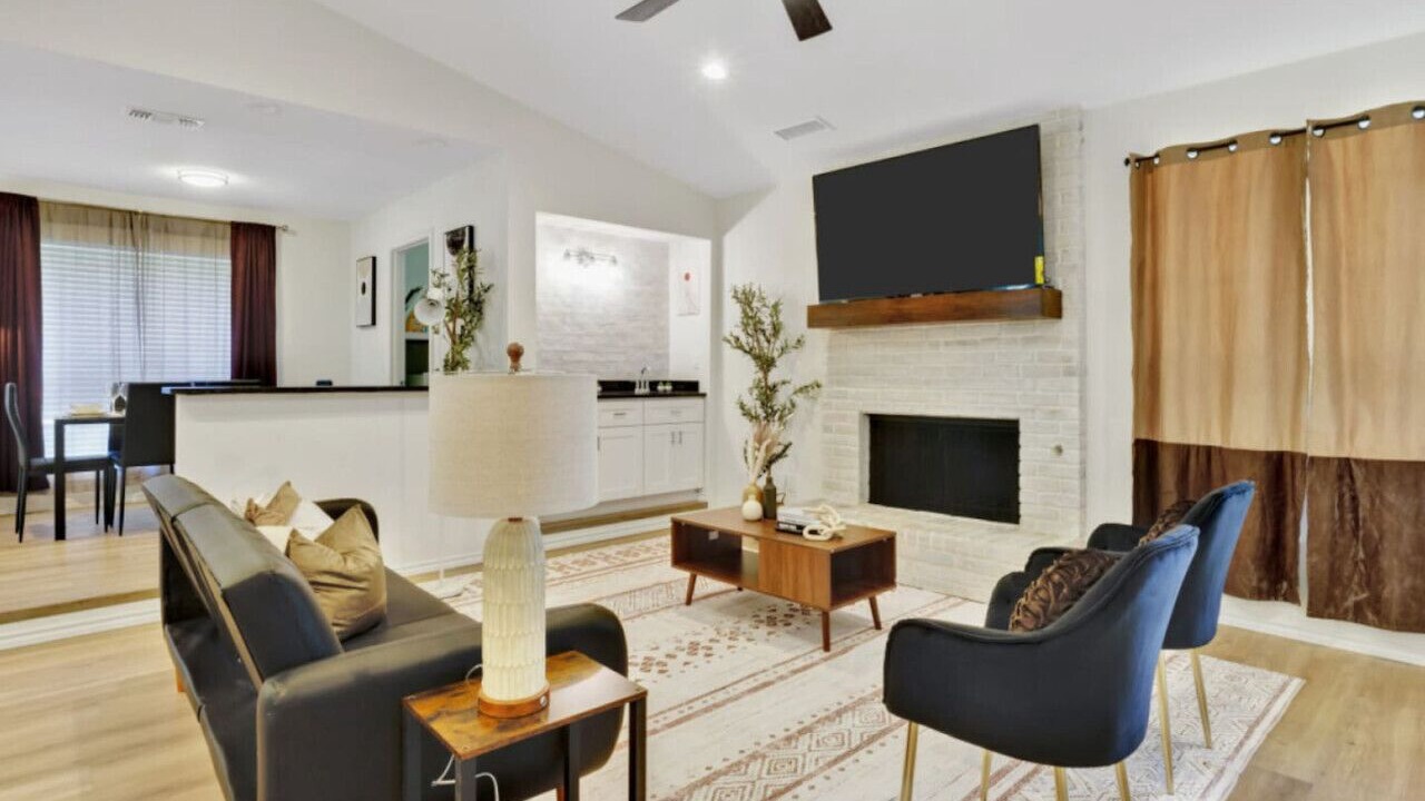 Photo of Livingroom in Plano