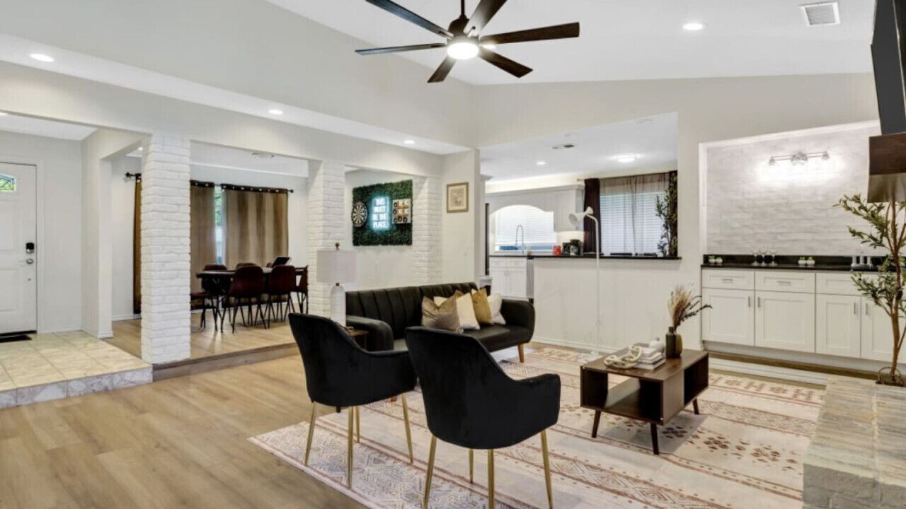 Photo of Livingroom in Plano
