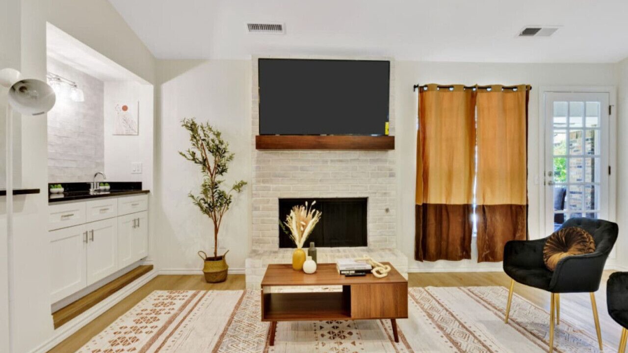 Photo of Livingroom in Plano