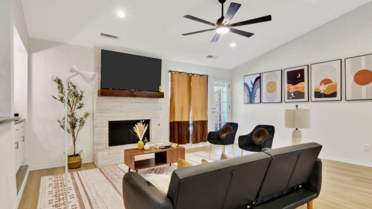 Photo of Livingroom in Plano