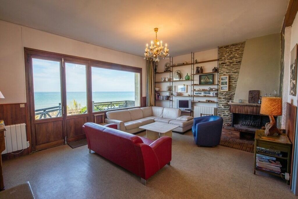 Photo of Livingroom in Saint-Regnobert-de-la-Cote-de-Nacre