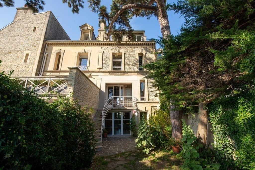 Photo of Outdoor in Saint-Regnobert-de-la-Cote-de-Nacre