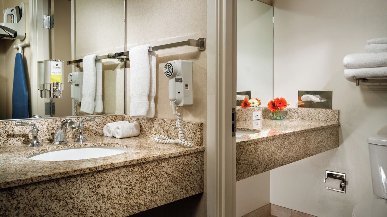 Photo of Bathroom in University District