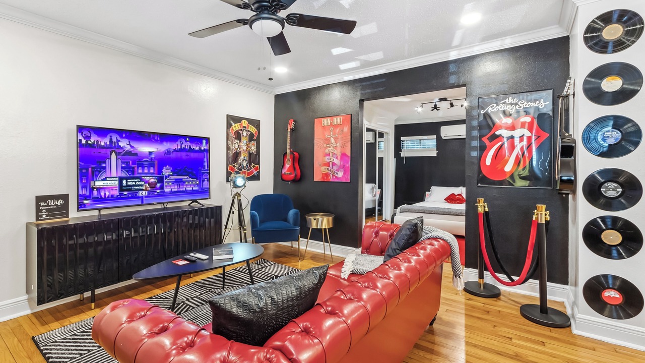 Photo of Bedroom in Neartown